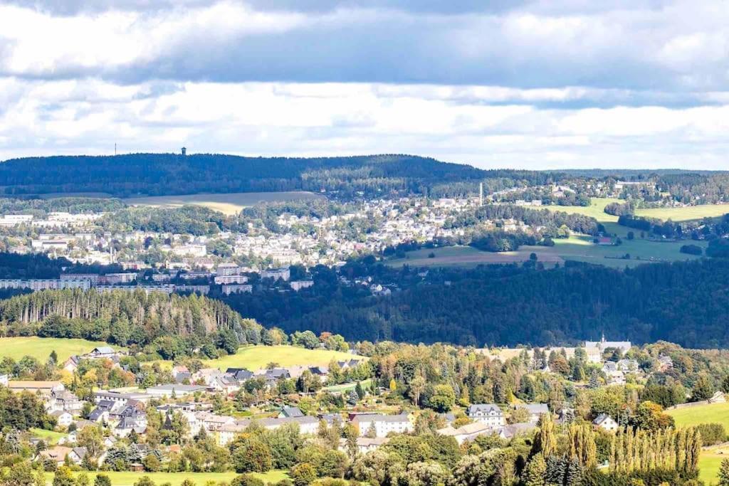 Bergliebe I Balkon I Aufzug I Stellplatz Schwarzenberg/Erzgebirge